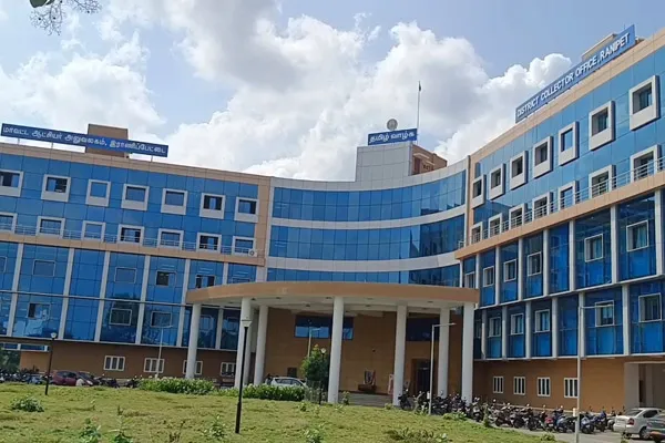 people petition Ranipet District Collector to open Tasmac in their area