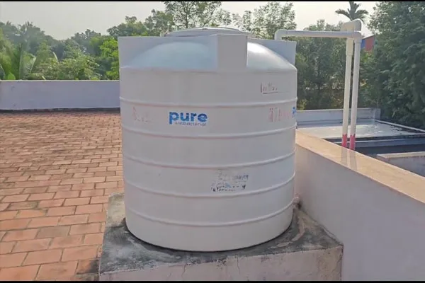 baby sleeping inside the house was found in a water tank