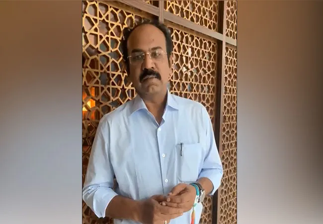 Why did the Chief Minister go to Dubai on a private plane? - Minister Thangam Southern Description!