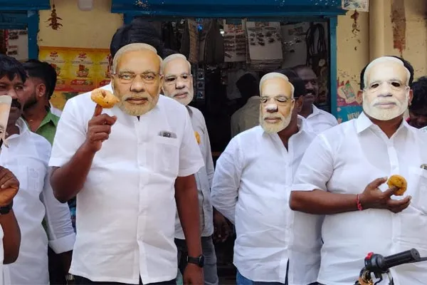 DMK is campaigning in a strange way against BJP