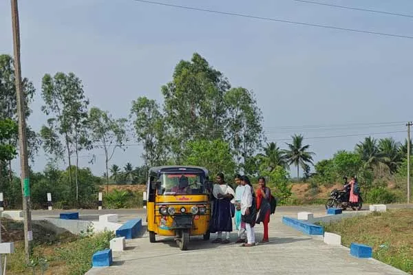 Bus service has resumed through Vadakadu
