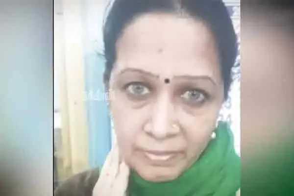 Woman arrested for cheating businessman and extorting money