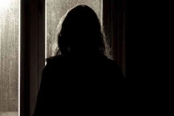 Tragedy befell the teacher who slept with the door open for air