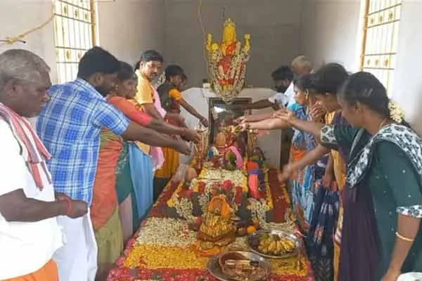husband built a temple for his wife and performed Kumbabhishekam