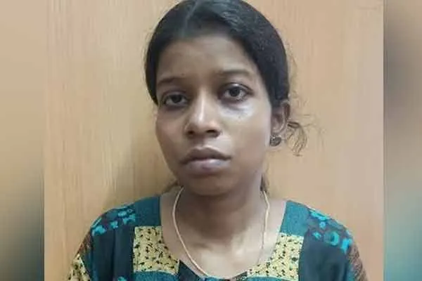 nurse who gave birth to herself because she got pregnant before marriage