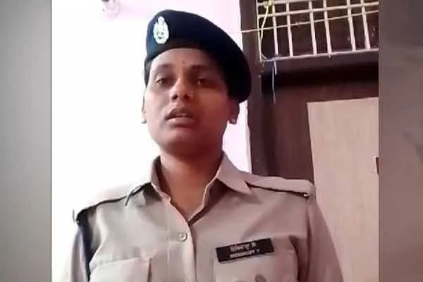female police  released the video in distress