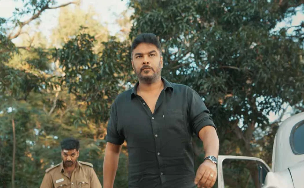 Attractive Jay, Sundar.C's pattampoochi movie Teaser