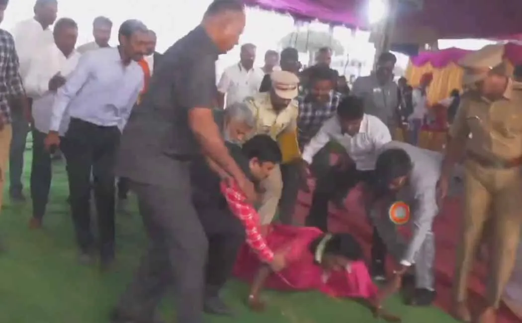 Puducherry Governor Tamilisai Soundararajan tripped and fell down
