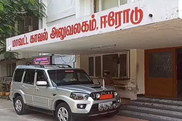 lovers sought shelter at the SP office in Erode