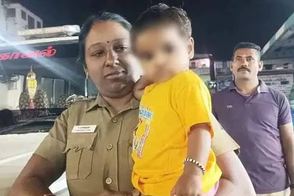 police rescued the lonely child and handed him over to his mother