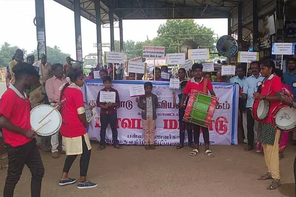 Insisting on establishment of scientific research center for Neyveli students