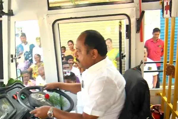  driver drove the bus for a short distance after starting the bus facility