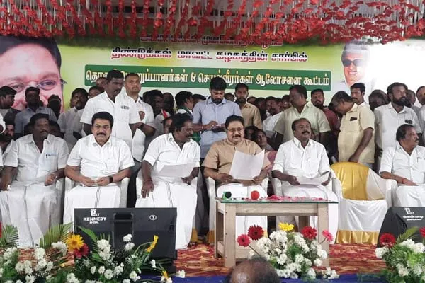 Ammk will never work with EPS says TTV Dhinakaran