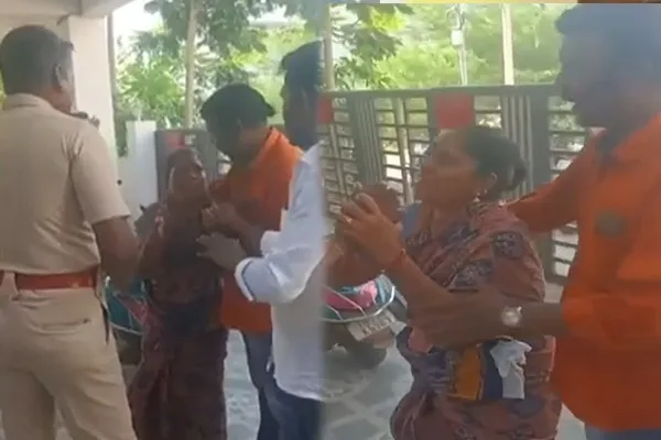 For non-payment of the loan, the woman was locked up and tortured