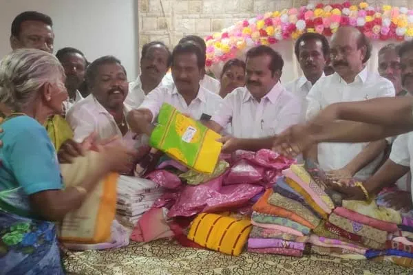 Welfare assistance on the occasion of Jayalalitha birthday in Trichy
