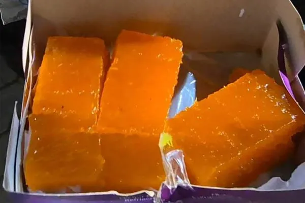 DMK strange campaign against Prime Minister Modi by giving halwa to people