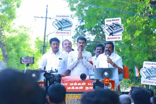 Minister KN Nehru, Anbil Mahesh intensive vote collection in Trichy