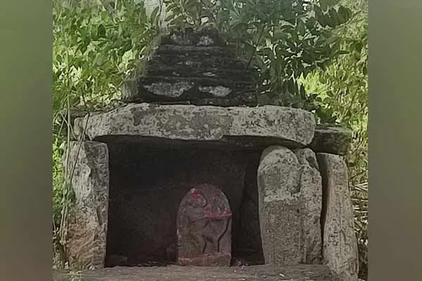 17th century warrior headstone Kantipudi