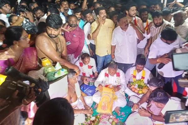  Vijay did not participate in the puja for the first conference of T.V.K