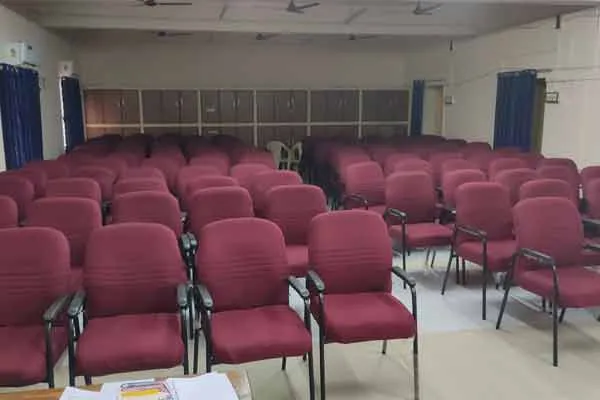 Air-conditioned classrooms with modern technology Government Polytechnic College