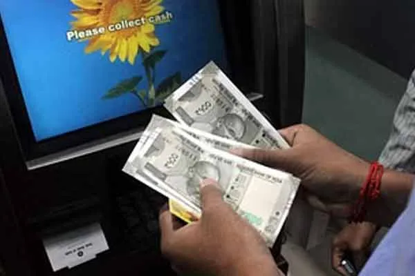 ATM in Pudukkottai gave 500 rupees when asked for 100 rupees