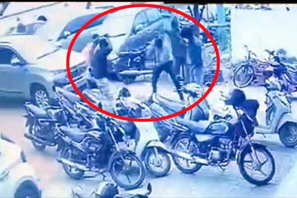Youth hacked to incident in Tirunelveli