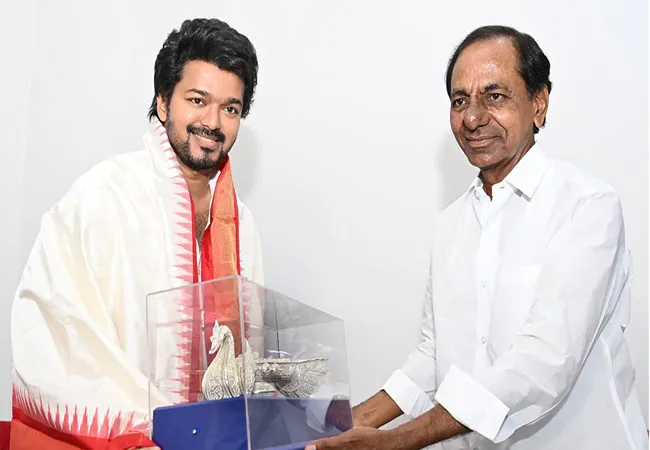 Actor Vijay meets Telangana Chief Minister!