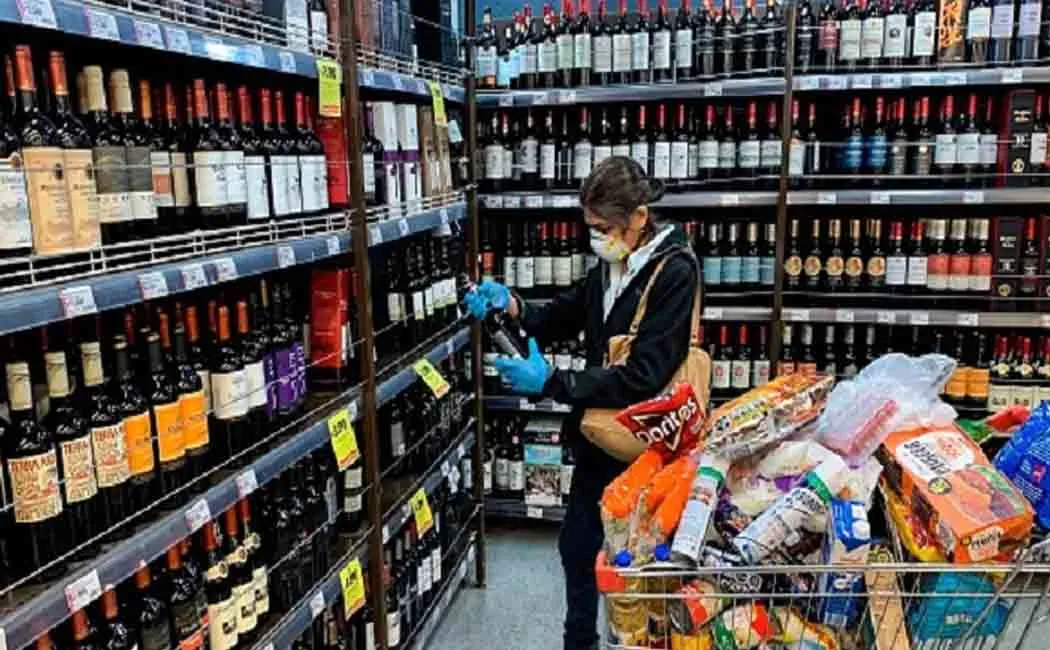Maharashtra government allows sale of wine through supermarkets and shops