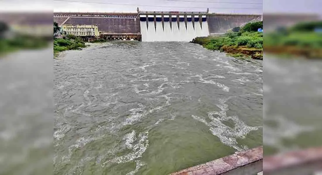  Extreme levels of flood danger were announced in Bhavani today