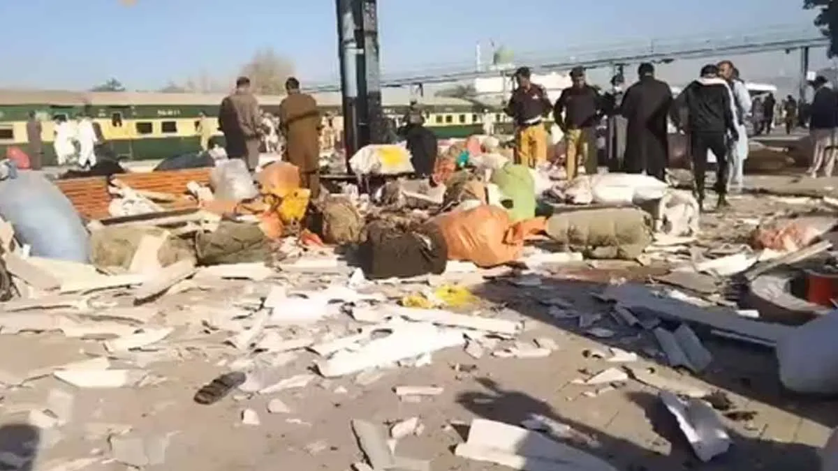  Blast at railway station; 21 people lost their lives