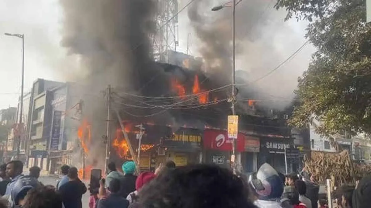  'Fire in hotel; 'Shocked' by the screams - what about the diners?