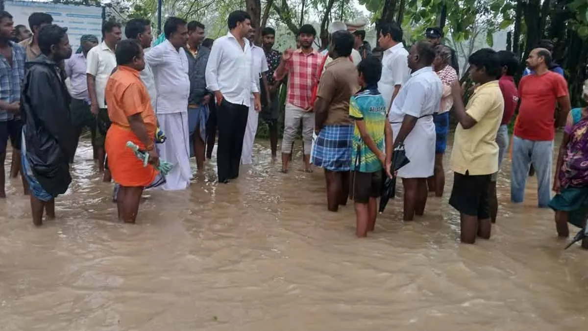 Water opening in Veeranam Lake- more than 15 villages under water