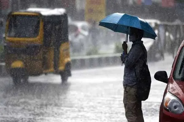  Moderate rain in 7 districts