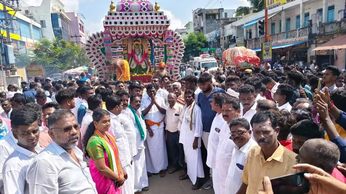 Nataraja Temple Darshan Ceremony... Nandanar Image Procession...