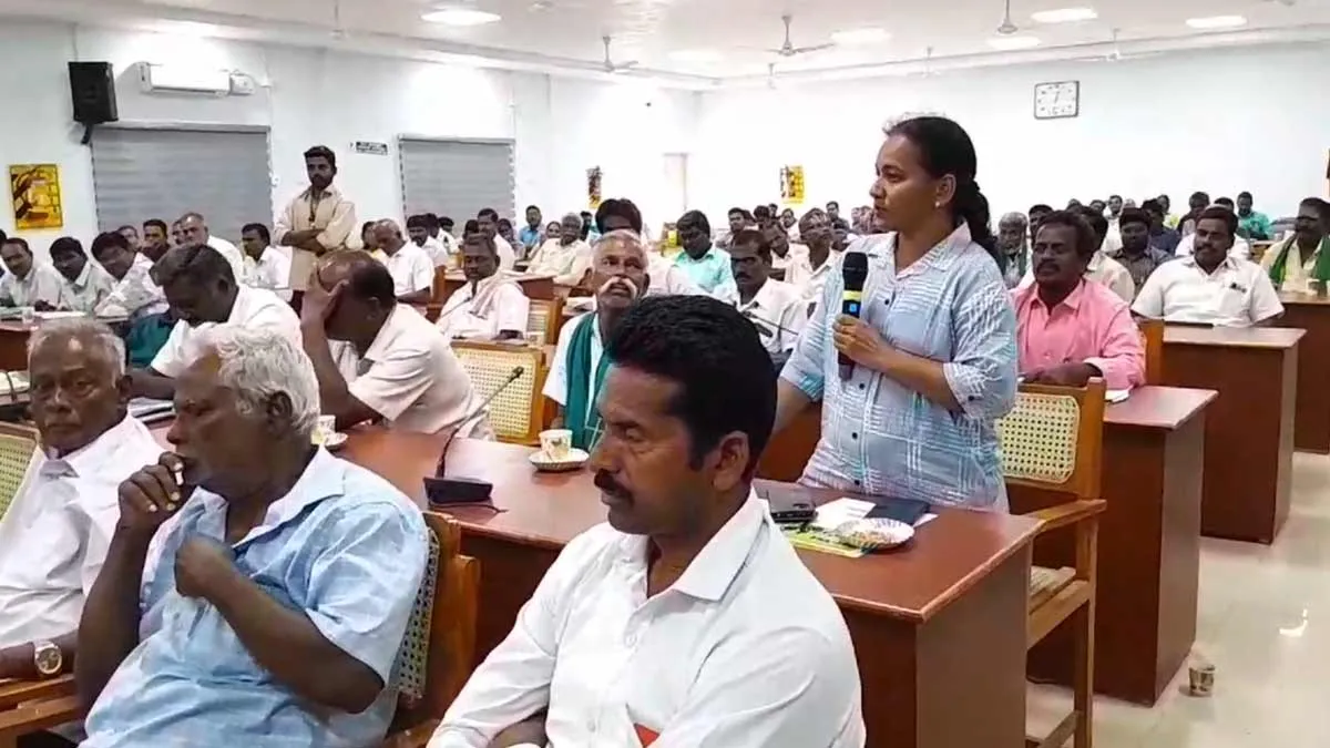 Is the revenue department just to see the revenue? Do you want to respect agriculture?'-The female farmer shook the governor's office