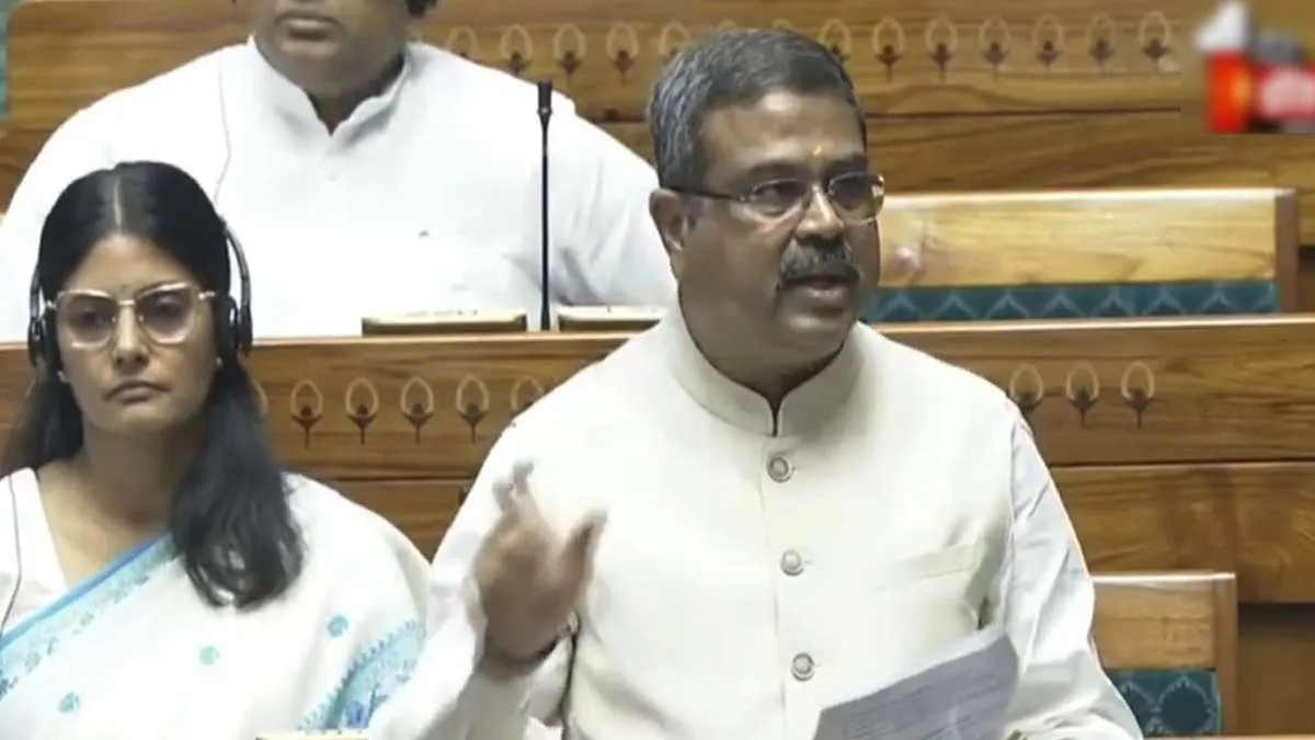 'Stop the arrogant talk...' - Tamil Nadu MPs gather in black