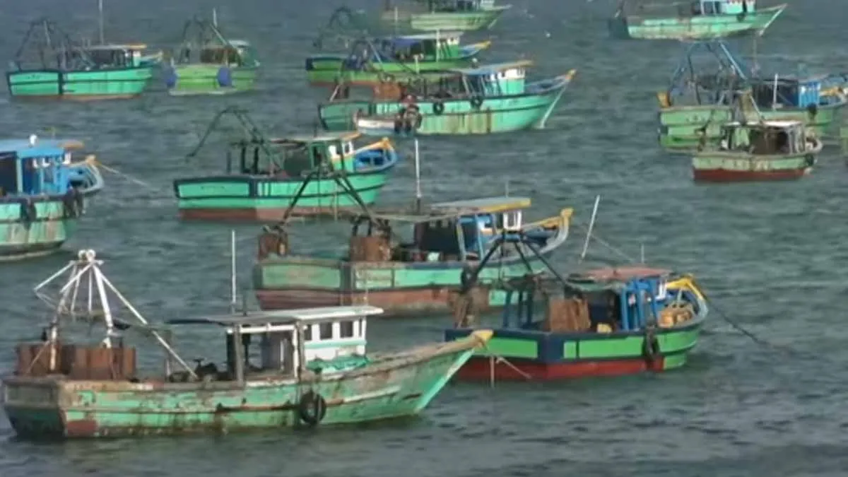 Shocking news again; 11 Tamil Nadu fishermen arrested