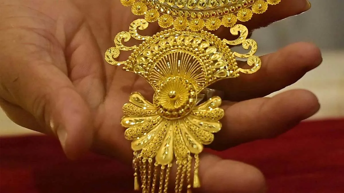 Volatile gold prices