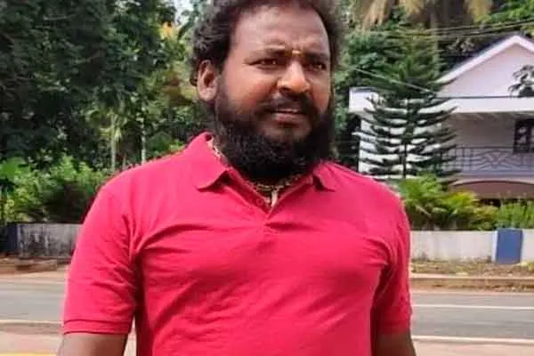 kundas on Rowdy Padappai Guna 