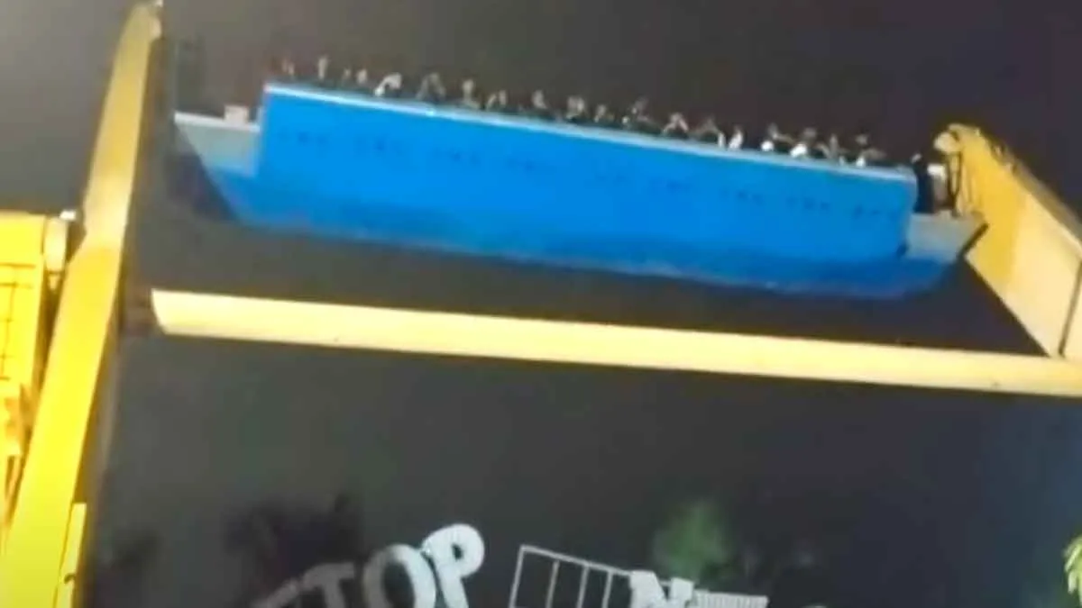  Tourists trapped in Rattinam - Rescuers rush to the scene