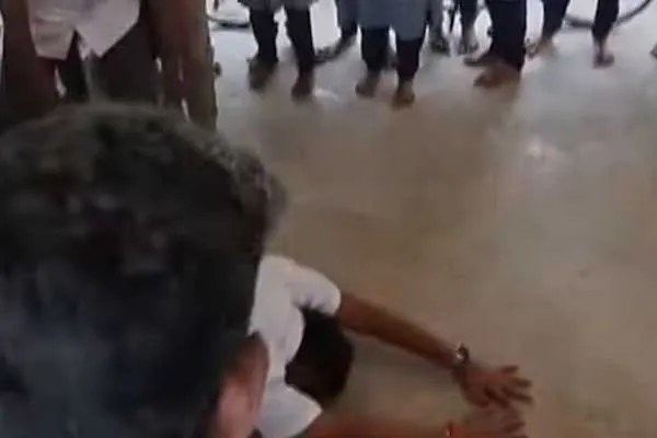 pmk MLA fell on his feet and apologized