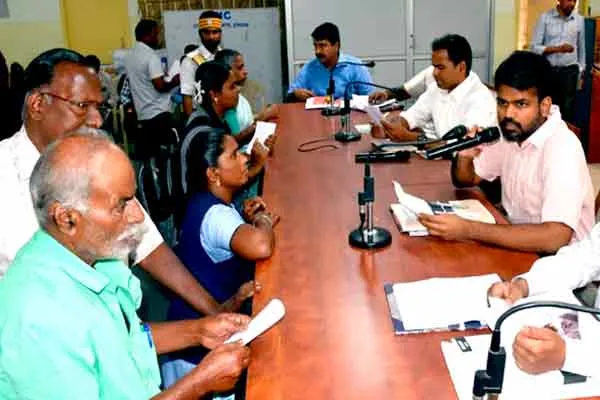 There was a commotion due to the person who came to give petition by blowing the conch