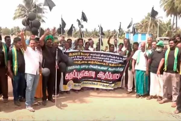 Farmers black flag against Modi visit; Police build up
