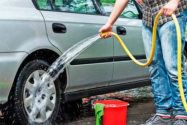 Ban on washing the car with water; 5000 fine for violation