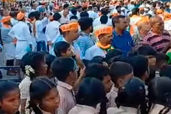 School students at BJP road show; Order to take action