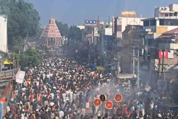 Nataraja Temple Arudra Chariot Festival held critically
