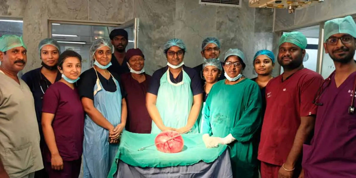 Removal of 5 kg sphincter tumor from female stomach; Achievement of Government Medical College Doctors