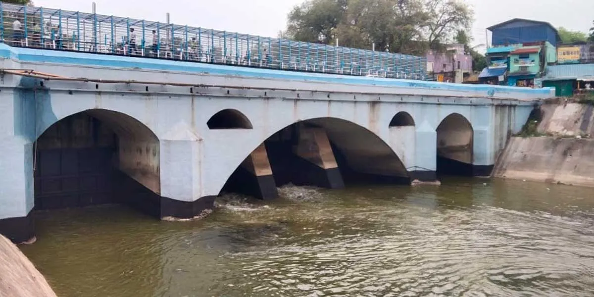 The work of sending drinking water from Veeranam Lake to Chennai is in full swing