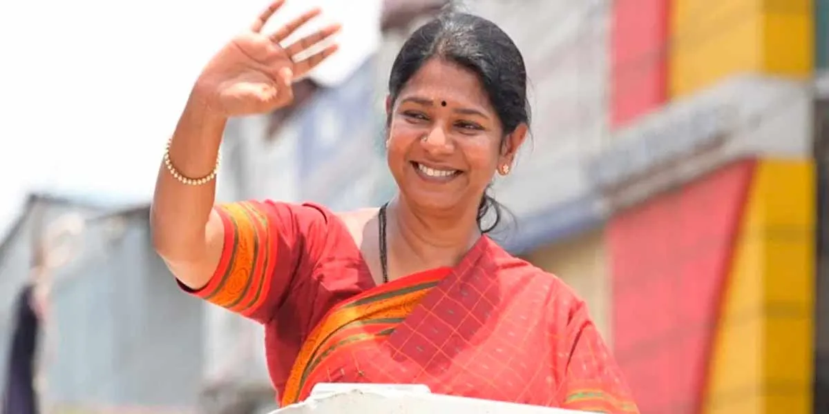 Victory face in Tuticorin; Kanimozhi to become MP again?