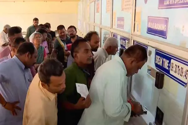 Diwali Train Ticket Booking; Empty within 5 minutes of start